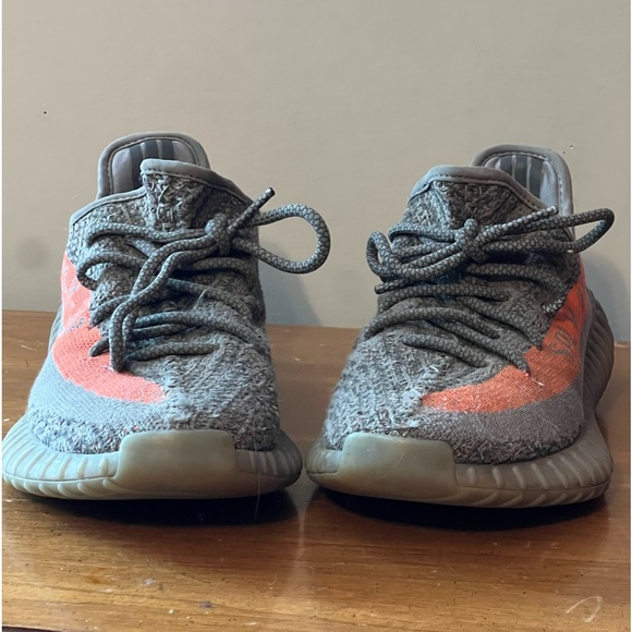 Original Yeezy 350 boosts - Picture 2 of 7